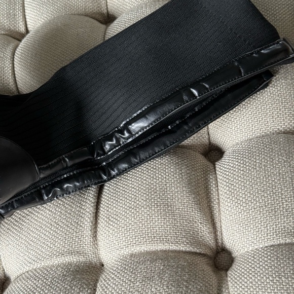 Black Stretchy Elastic Sock Knee-High Women's Block Heel Boots - Picture 5 of 10